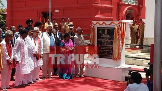 President offers prayers at Tripura Sundari temple, unveils new Project for temple-development 